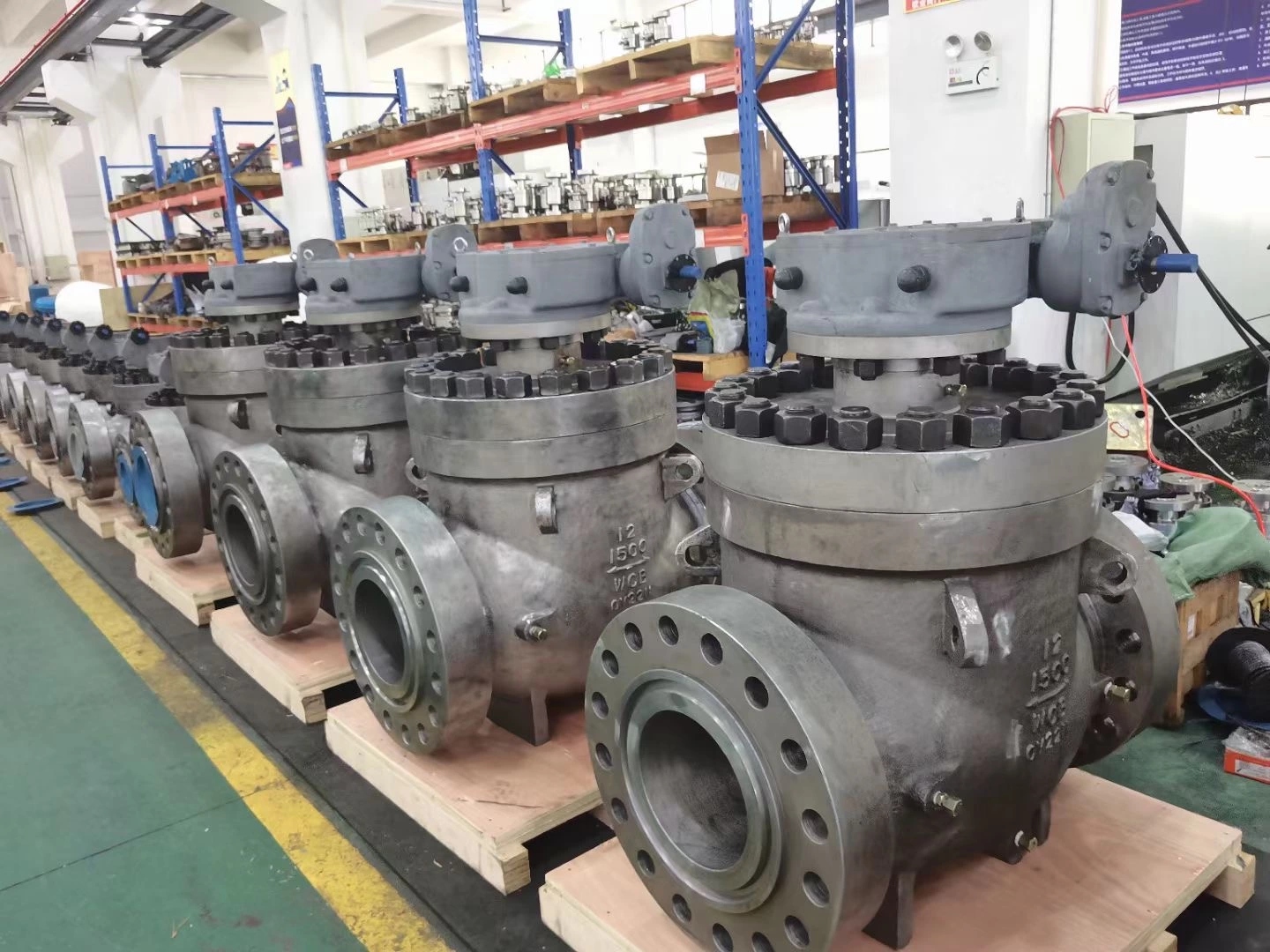 Válvula de bola con brida de entrada superior montada en muñón